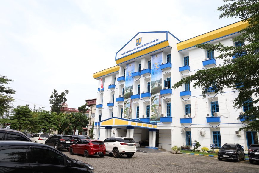 Gedung Balai Besar Wilayah Sungai Sumatera II Medan